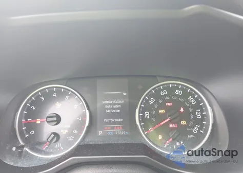 2020 Toyota Rav4 Xle z USA, uszkodzony, nr VIN 2T3P1RFV0LC074930